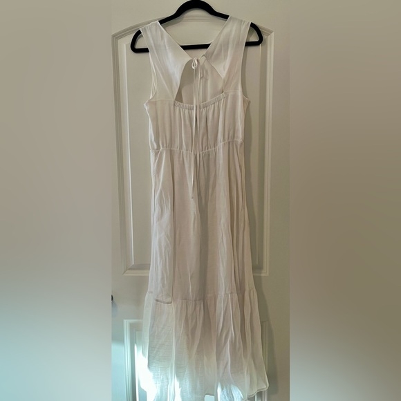 Banana Republic White Sleeveless Dress - Picture 2 of 2